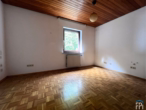 Zimmer 2, 1.OG - beziehbares Einfamilienhaus mit Einliegerwohnung in Ihrlerstein