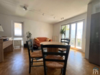 Wohn- und Essbereich, Bild 2 - Wohnkomfort mit Charme &ndash; Stilvolle 2-Zimmer-Wohnung mit S&uuml;dbalkon und Tiefgarage